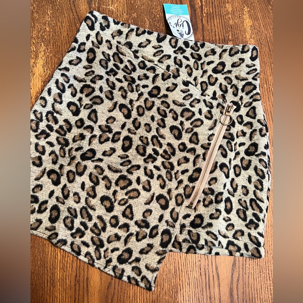 NWT Cigi’s Boutique skirt
